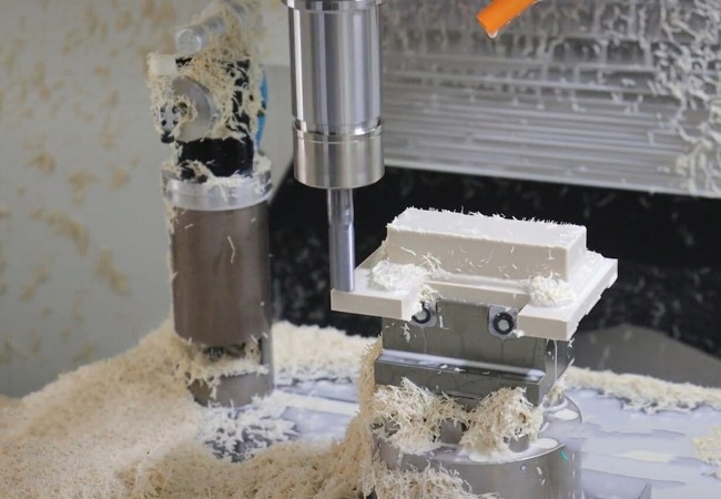 cnc-milling-peek-materials