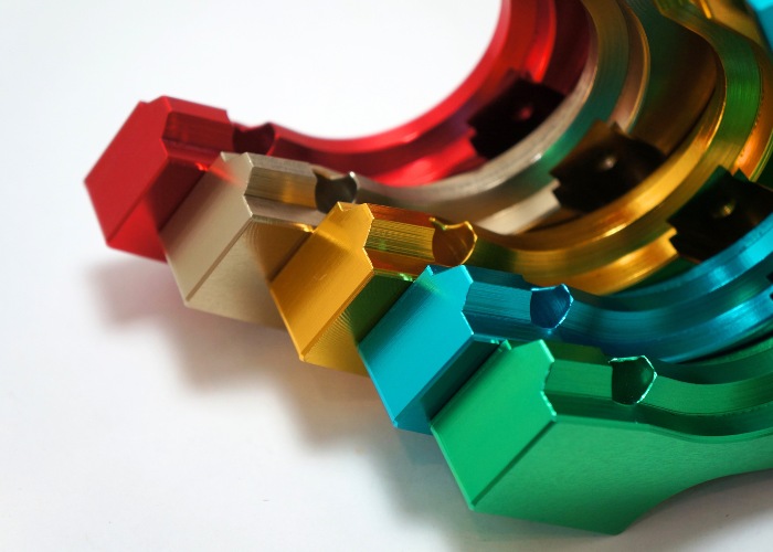 Colorful-anodized-aluminum-auto-cnc-parts