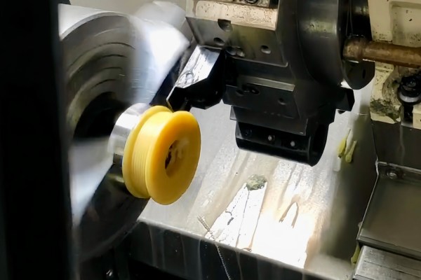 nylon-turning-cnc-machining-plastics