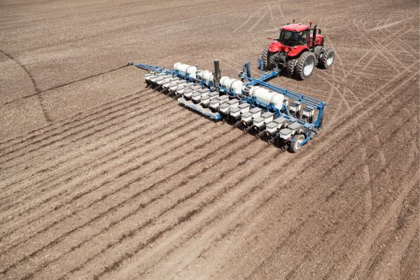 tractor-planting-soybeans