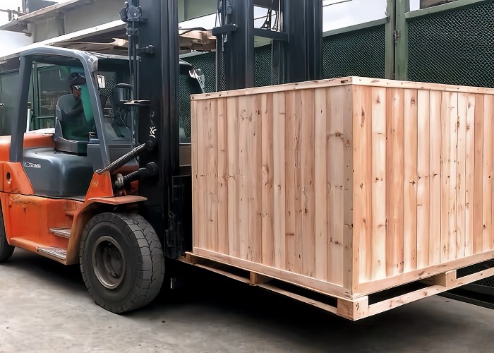 a-high-end-forklift-is-moving-forward-with-high-end-goods.