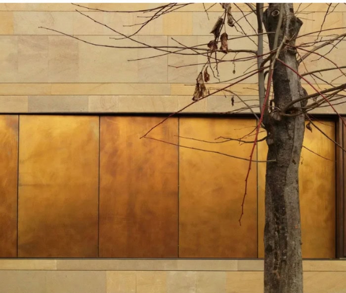 Messing-Fassadenverkleidung-Messing