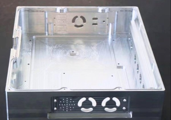 Milling-Aluminum-Parts-mill-aluminum