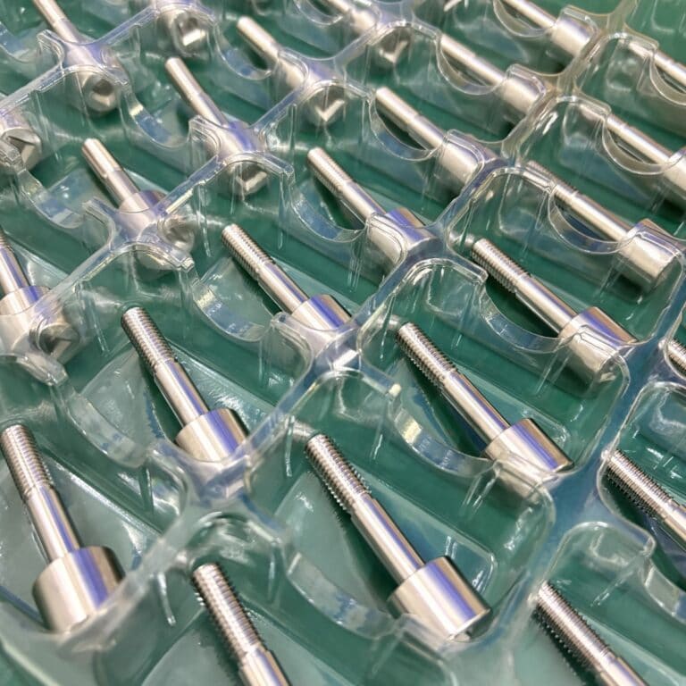 stainless-steel-screw-like-connector-neat-ordered-packaging