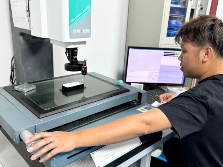 2D-profilometer-inspection-of-6061-aluminum-housing-component-scene-quantity-1