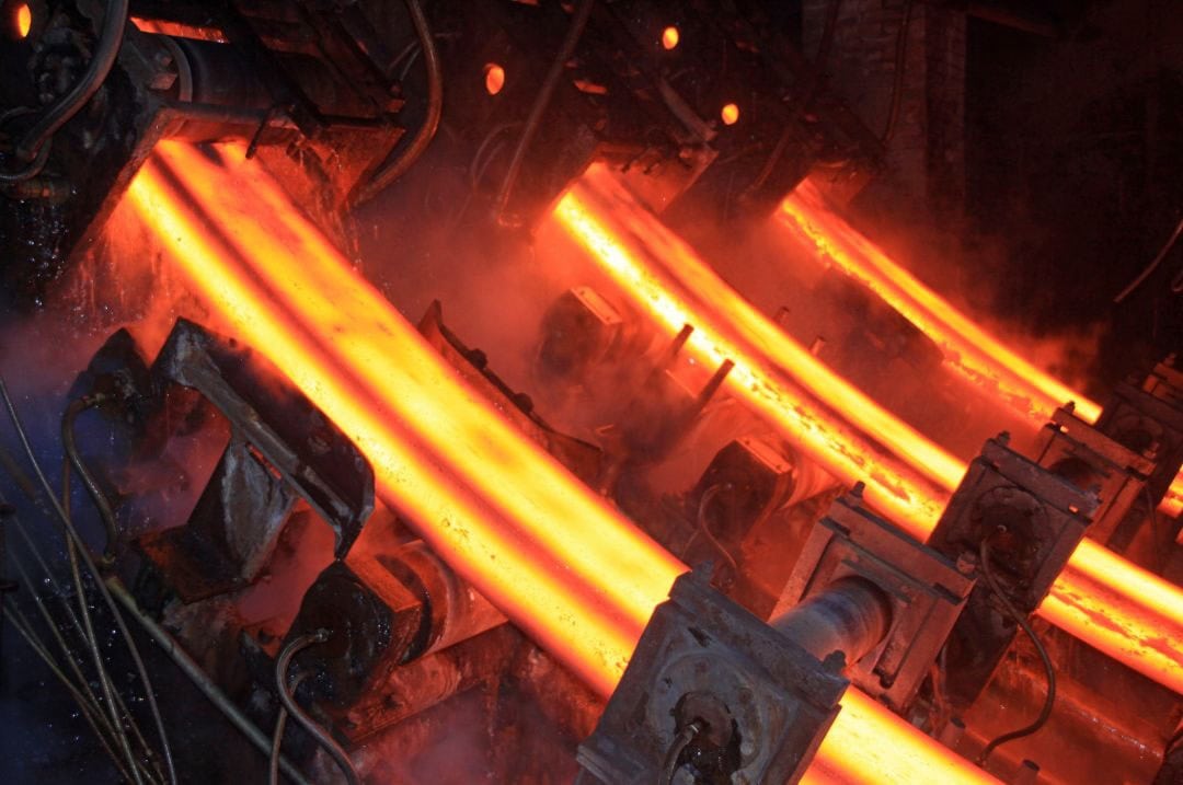 Alloy steel at high temperatures