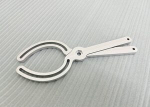 6061-aluminum-cnc-milling-medical-device-prototype-machining-brass-vs-aluminum