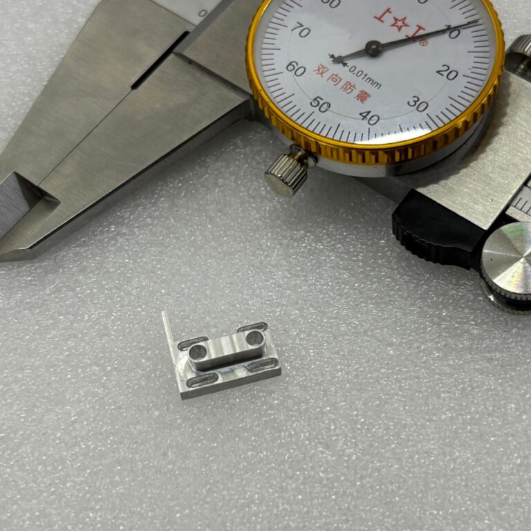 aluminum-milling-cnc-machining-automation-large-batch
