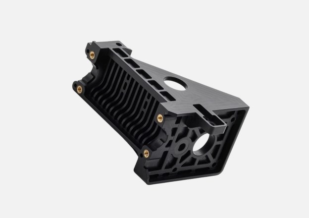 zwart geanodiseerd aluminium 7075 CNC-onderdeel met inzetstukken voor auto