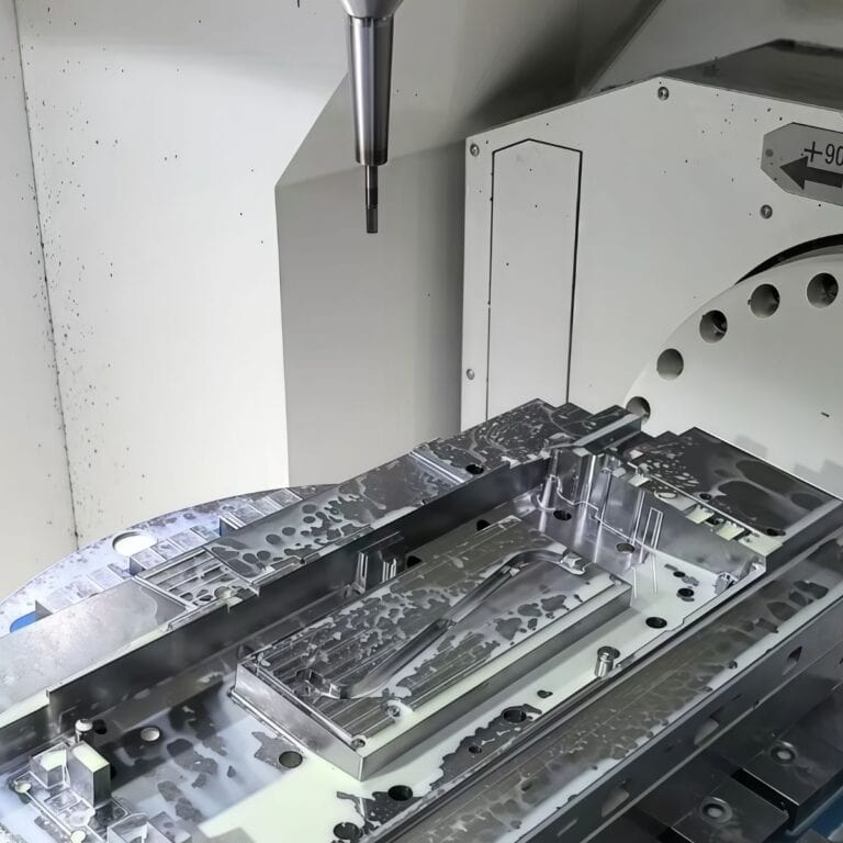 Injection mold used in rapid tooling for small-batch production and process validation