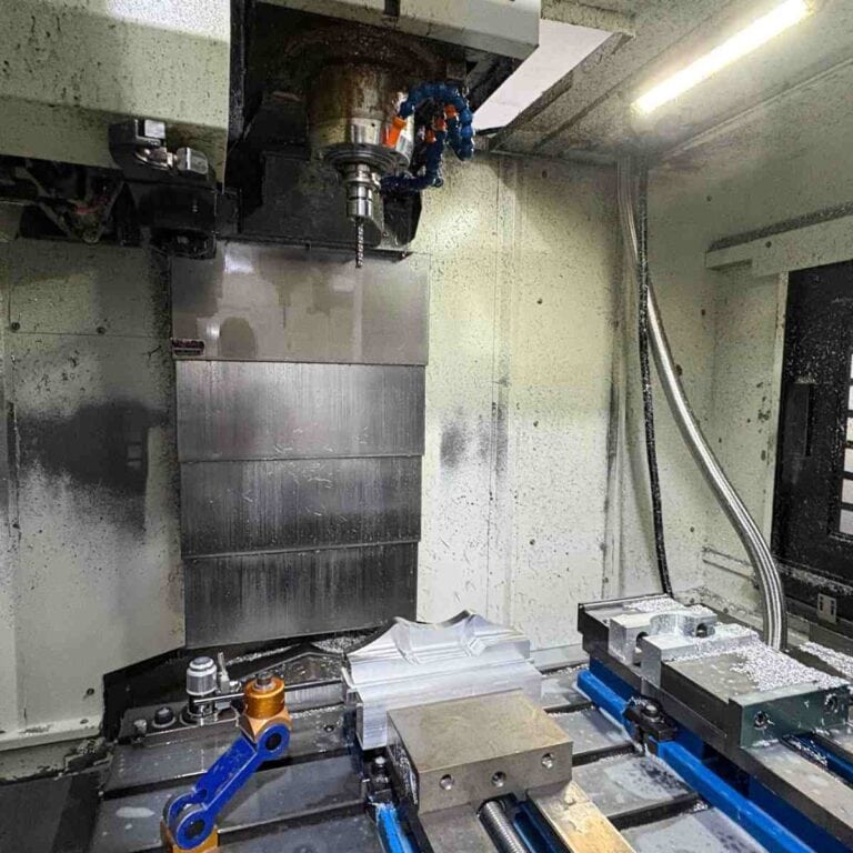 Modern CNC machining production line in a Chinese manufacturing facility