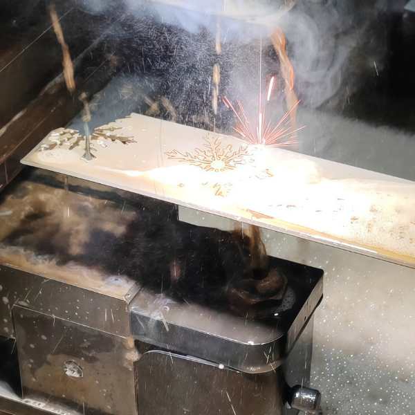 Precision CNC machine parts wire EDM stainless steel snowflake decorative part – machine shops