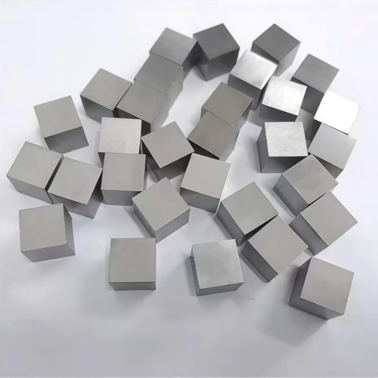 High-purity vanadium metal blocks used in advanced metallurgy and high-strength alloy manufacturing