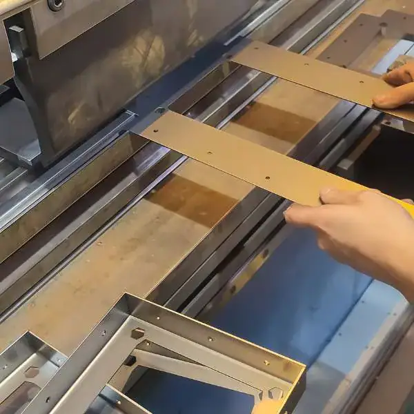 7075铝合金外壳钣金加工中