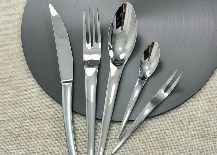 Stainless steel cutlery showing the use of stainless steel materials in everyday kitchen products