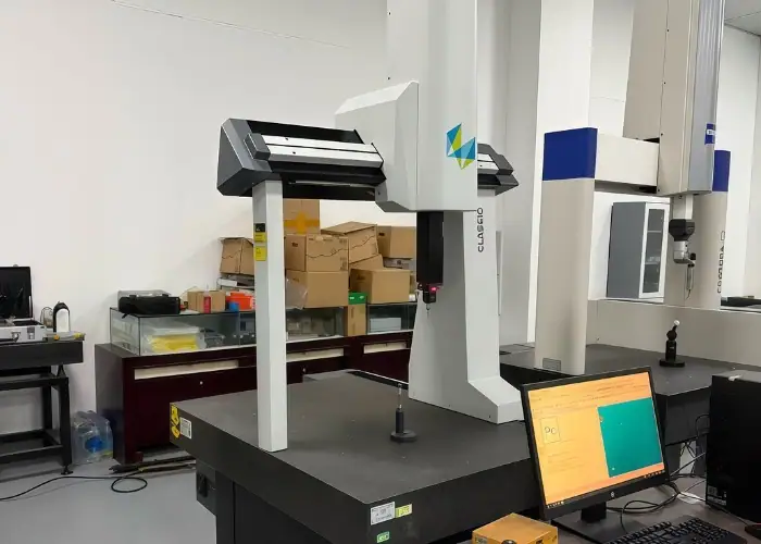 EXPLORER CLASSIC CMM for workpiece dimensional and geometric tolerance inspection