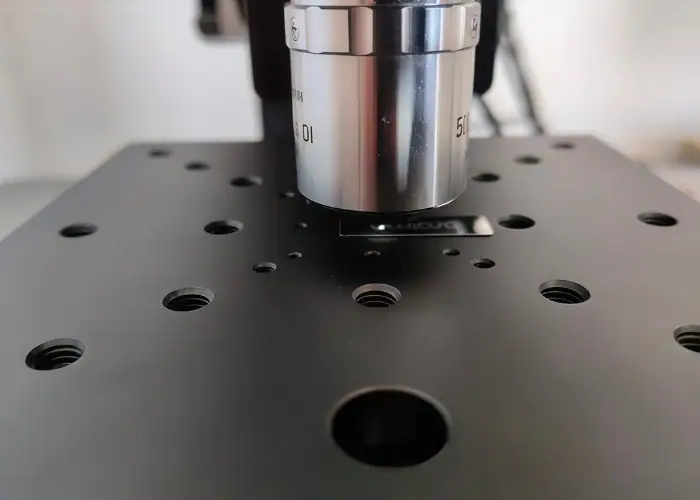 Optical surface roughness inspection with microscope-based 3D surface topography instrument