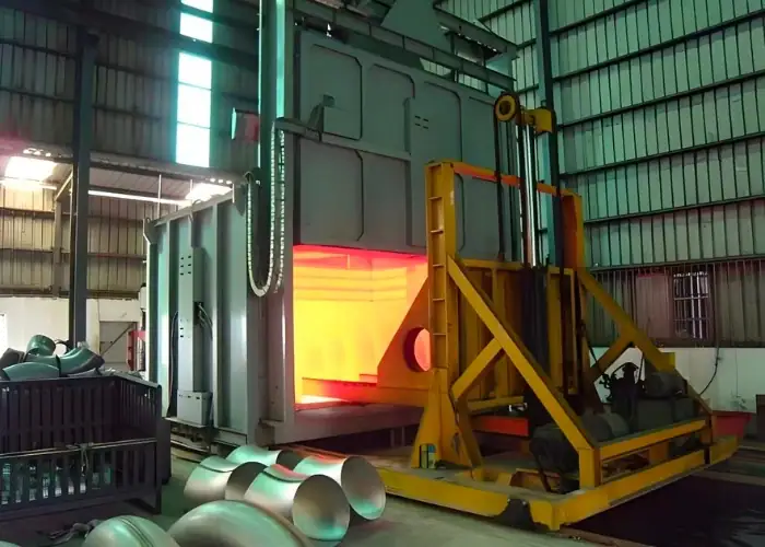 Stainless steel heat treatment process with large industrial heat treatment furnace