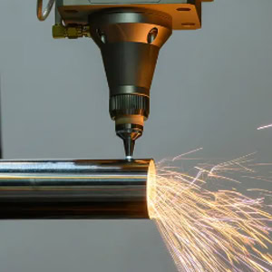 Cutting stainless steel pipes