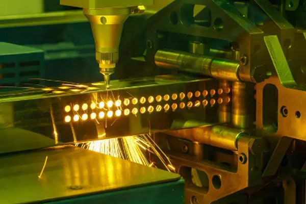 Fiber laser cutting machine